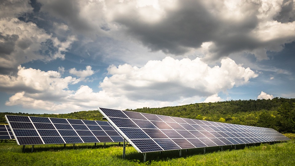 [:el]Φωτοβολταϊκό πάρκο 6 MW κατασκευάζει ο Δήμος Κοζάνης καλύπτοντας το σύνολο των αναγκών του σε ηλεκτρική ενέργεια[:en]Municipality of Kozani will run a solar park to meet the energy demand of the municipality’s needs[:]